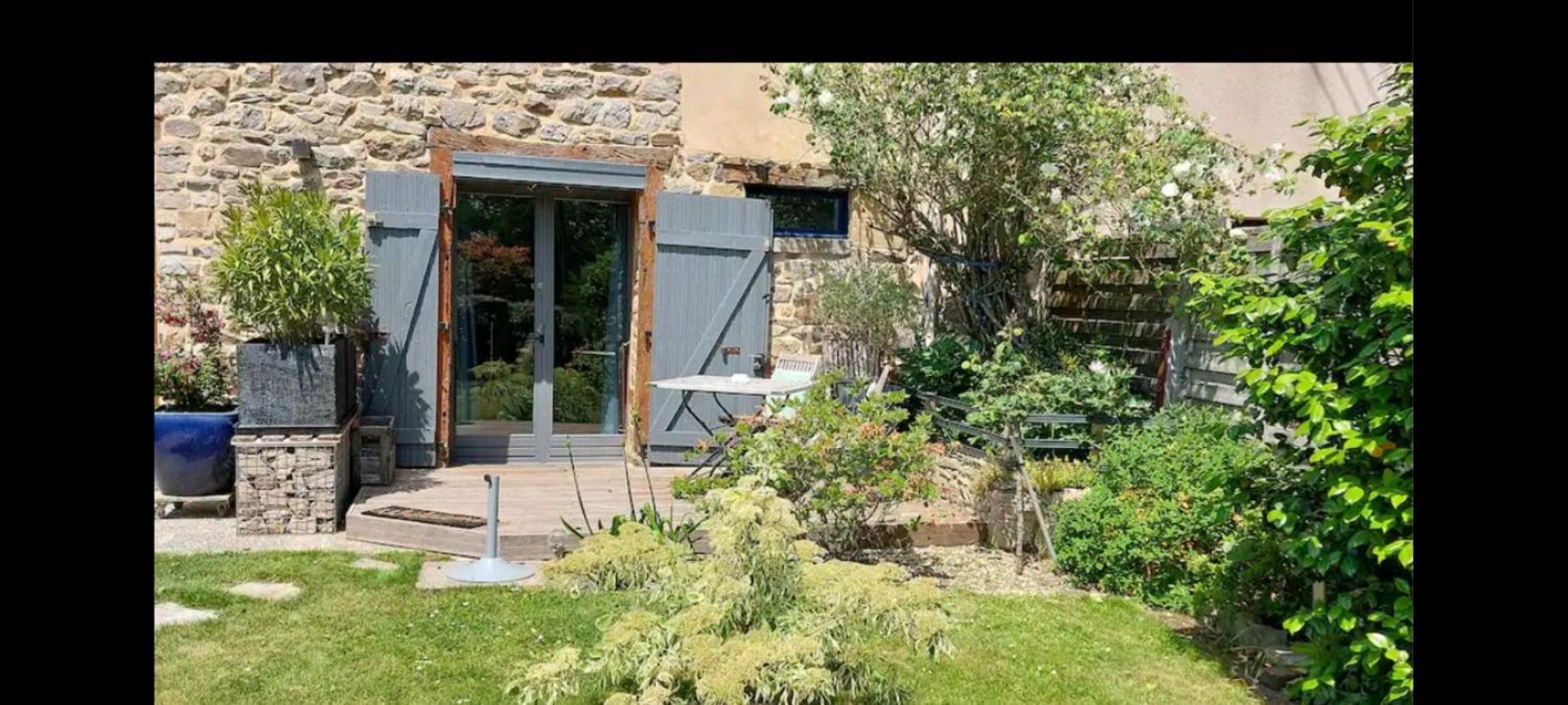 Studio Cosy Proche De Rennes Montreuil-le-Gast Exterior foto